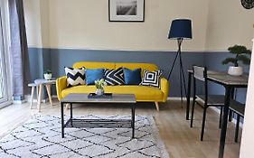 Home In Beckton. Docklands. London City Airport.